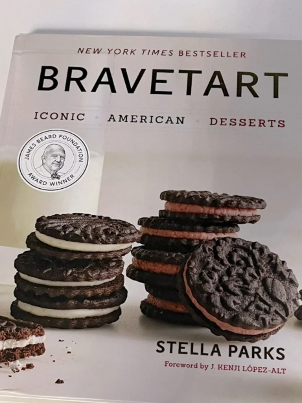 Iconic American Desserts Cookbook - White Cover